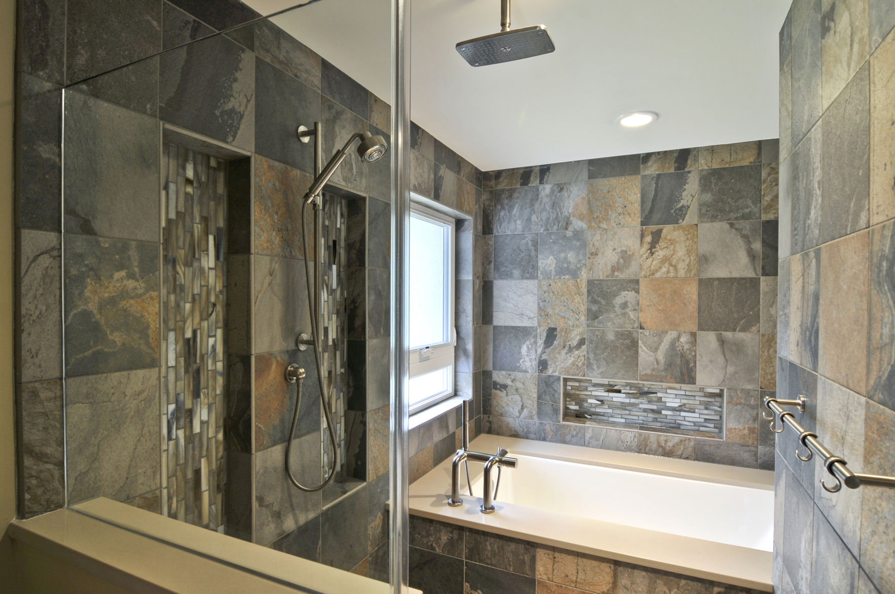 5 Spa soaking tub.jpg